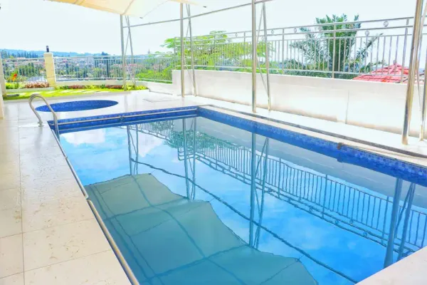 Villa Novia 3 25 Person